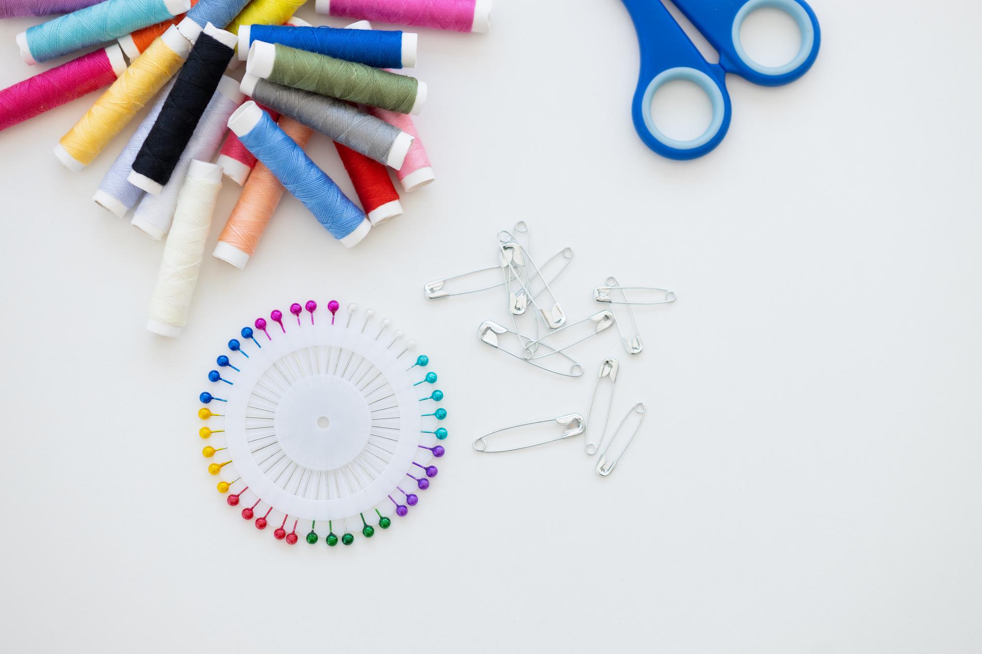 Set di materiali per esercizi di ricamo
